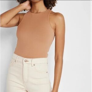 Express body contour top
